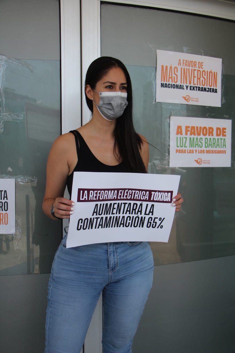 SophieYunes's tweet photo. No podemos ser egoístas y dejar de pensar en las futuras generaciones 
La #ReformaEléctricaNoVa 
Estamos a favor de un futuro con energías limpias y baratas https://t.co/y8UDrEkYDY