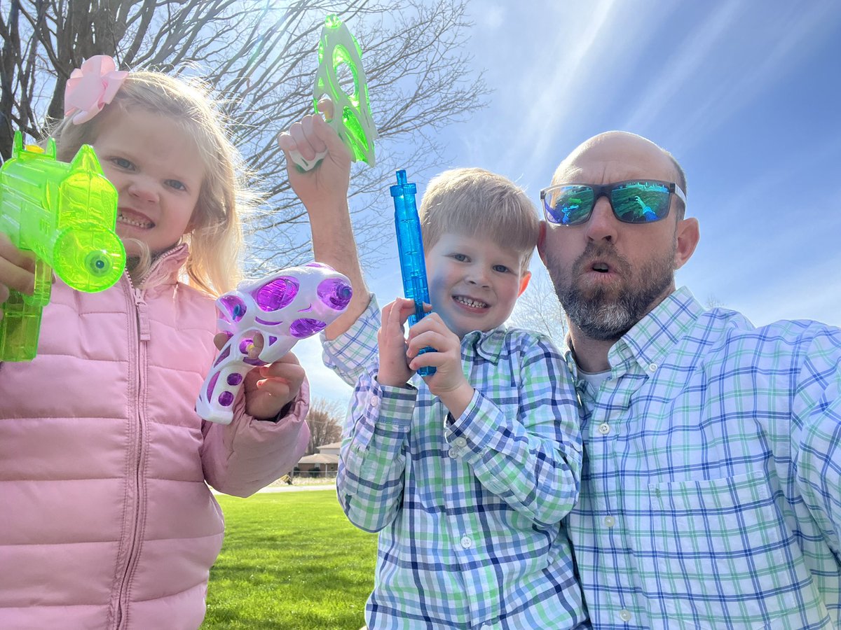 purdueturfy's tweet photo. Another special Easter with lots of memories made!!! #Easter #nap30 https://t.co/mPZc8YxULz