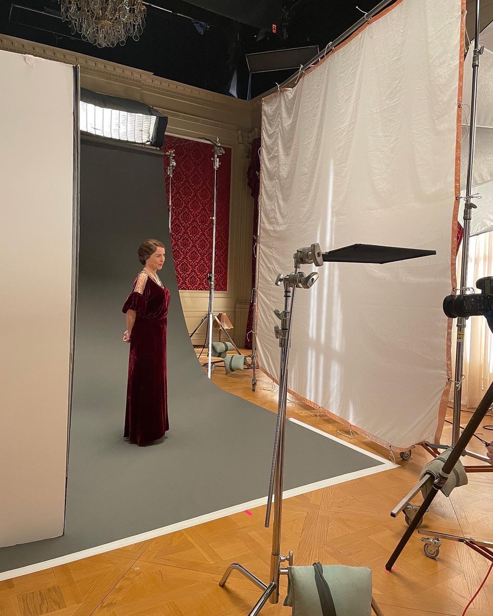 Gillian Anderson tweet media