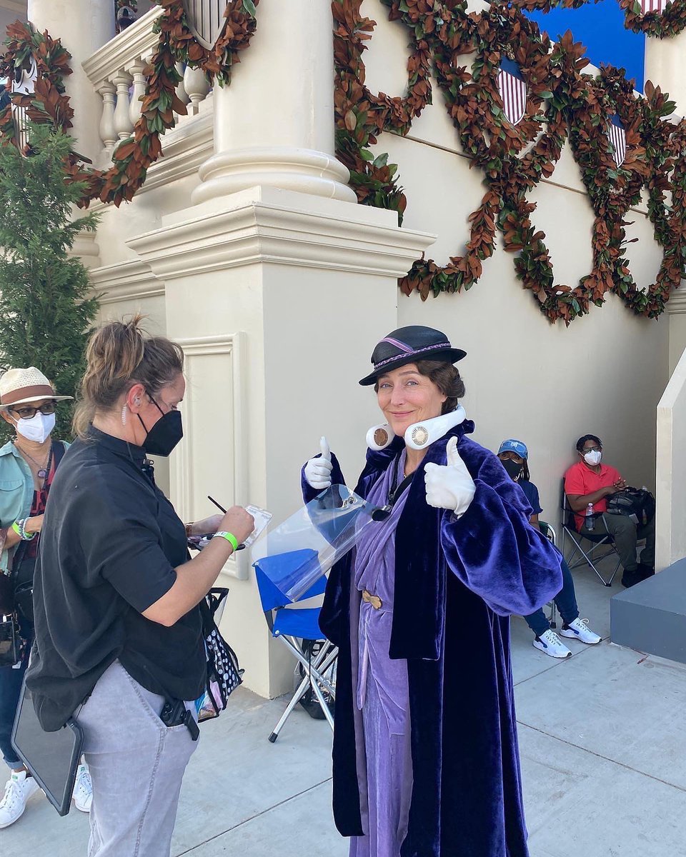 Gillian Anderson tweet media