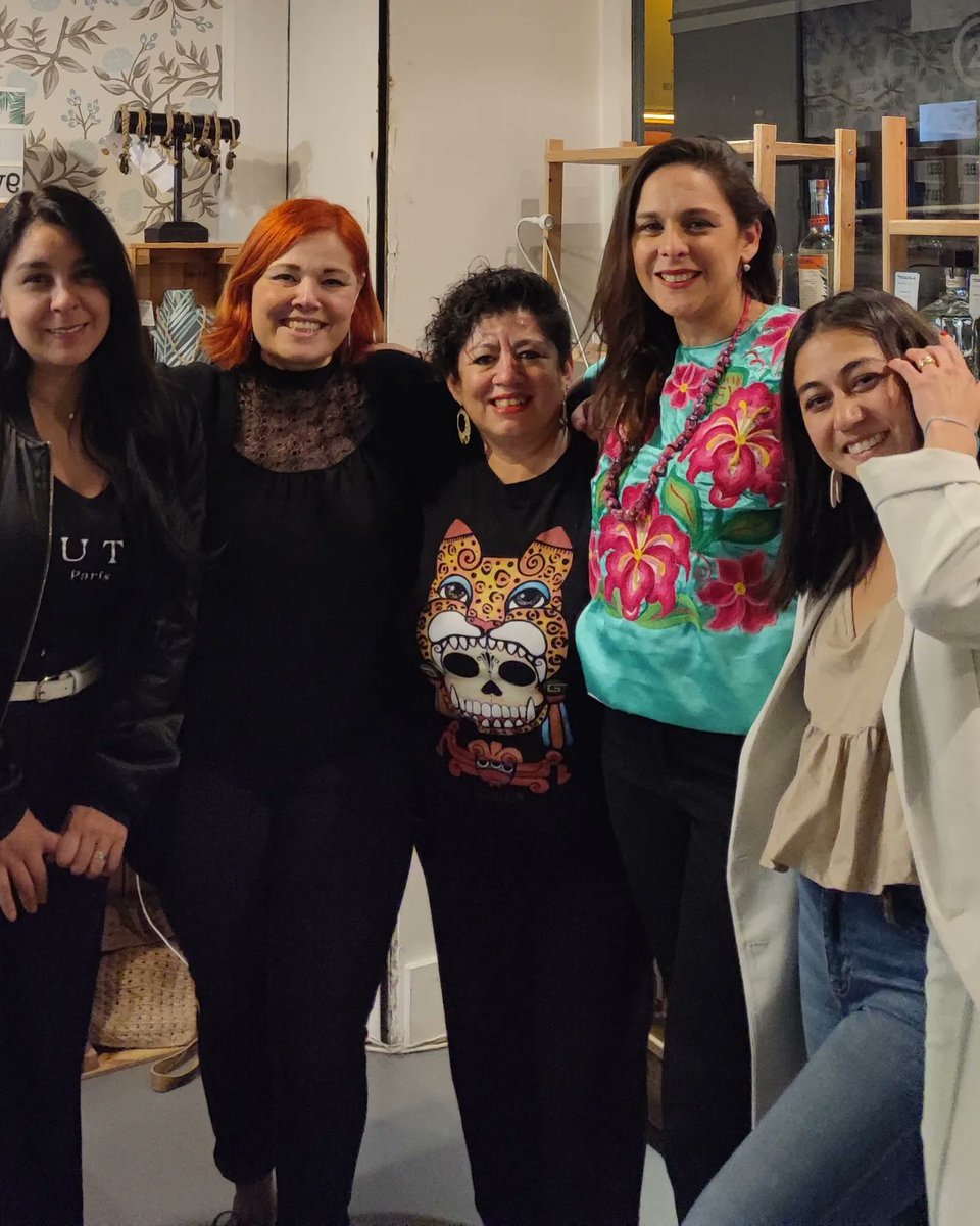 El dia de ayer tuve el placer de colaborar en el servicio con mi querida amiga y embajadora del tequila en #Francia Martha Murguia de  <a href="/maisonbleuagave/">Maison Bleu Agave</a> en el evento organizado por #ClutchMagazine donde Martha preparo unos deliciosos guisados para los asistentes.

📸 <a href="/colibrynews/">pac_colibri</a>