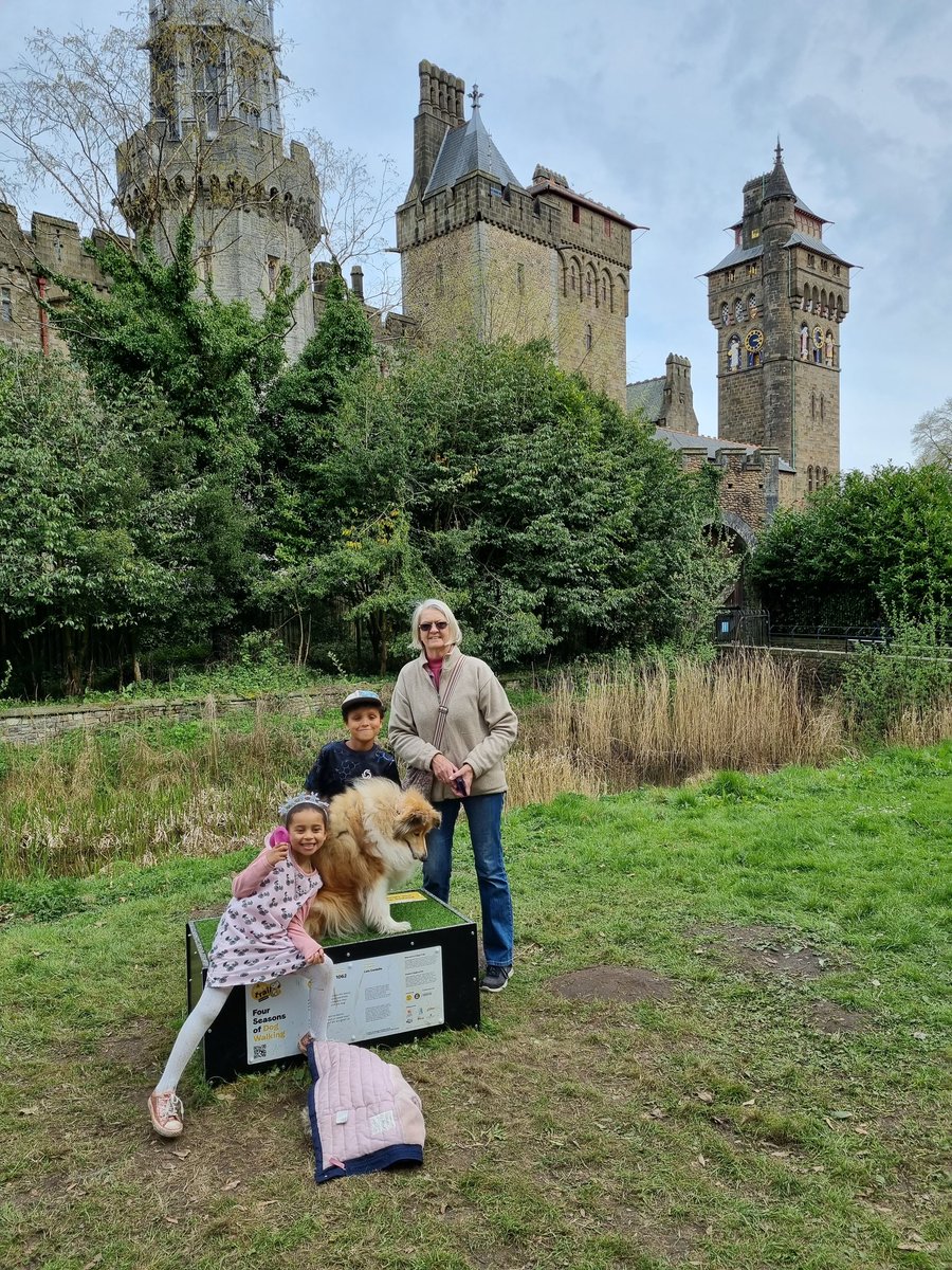 MissW009's tweet photo. A missing #Snoopy from @DogsTrust #DogsTrail temporarily replaced with a #RoughCollie @cardiff_castle
🐕🗺🔍🔎 https://t.co/XA5M0tcKR9