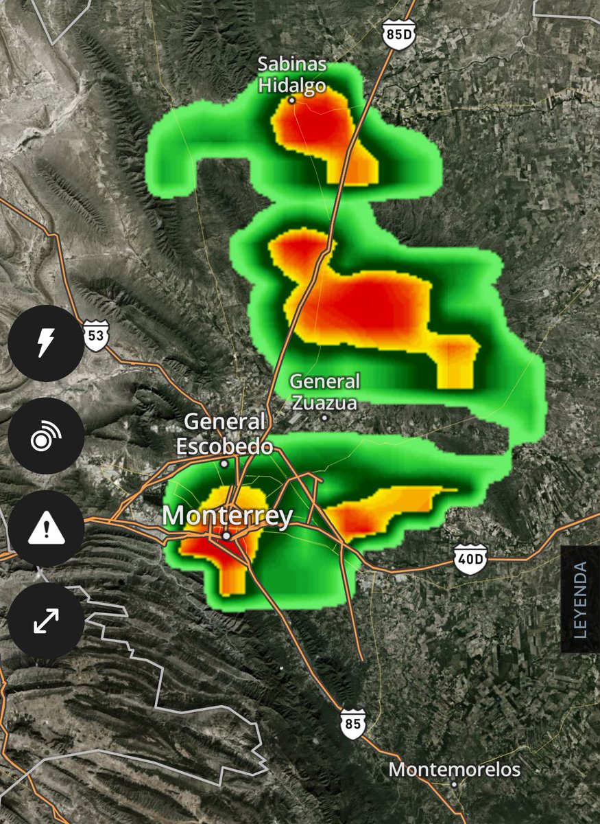 InfoMeteoro's tweet photo. 🔴⛈ADVERTENCIA: fuertes tormentas con granizo de 1-3 cm se presentan al centro-oriente de #Coahuila con dirección suroeste rumbo a Nuevo León y Tamaulipas.

⚠️Sectores entre Sabinas, Monterrey, Montemorelos y alrededores posibles lluvias y viento arrachado próximas 3-9 horas. https://t.co/YkMyFokXDa