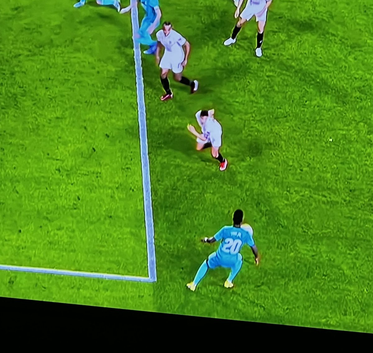 kingrafa_21's tweet photo. Recoge y vámonos   A no robo del Madrid dicen 🤣🤣🤣🤣  #HalaMadrid #SevillaFCRealMadrid #robo https://t.co/2XGRlmuqVh