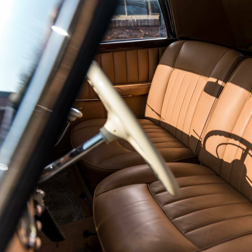 RicciSpeckels's tweet photo. Mercedes-Benz 170 S, kommt nicht jeden Tag um die Ecke… @atelier.loft @atelier_premium_coffee #oldtimer #oldtimercars #oldtimercar #oldtimers #oldtimerlove #oldtimerrestauration #mbcreator #170s #mercedes170s #automotive #mercedesbenz #mbsocialcar #mbfamily #mbfriends #frien… https://t.co/iFyAczbhFw