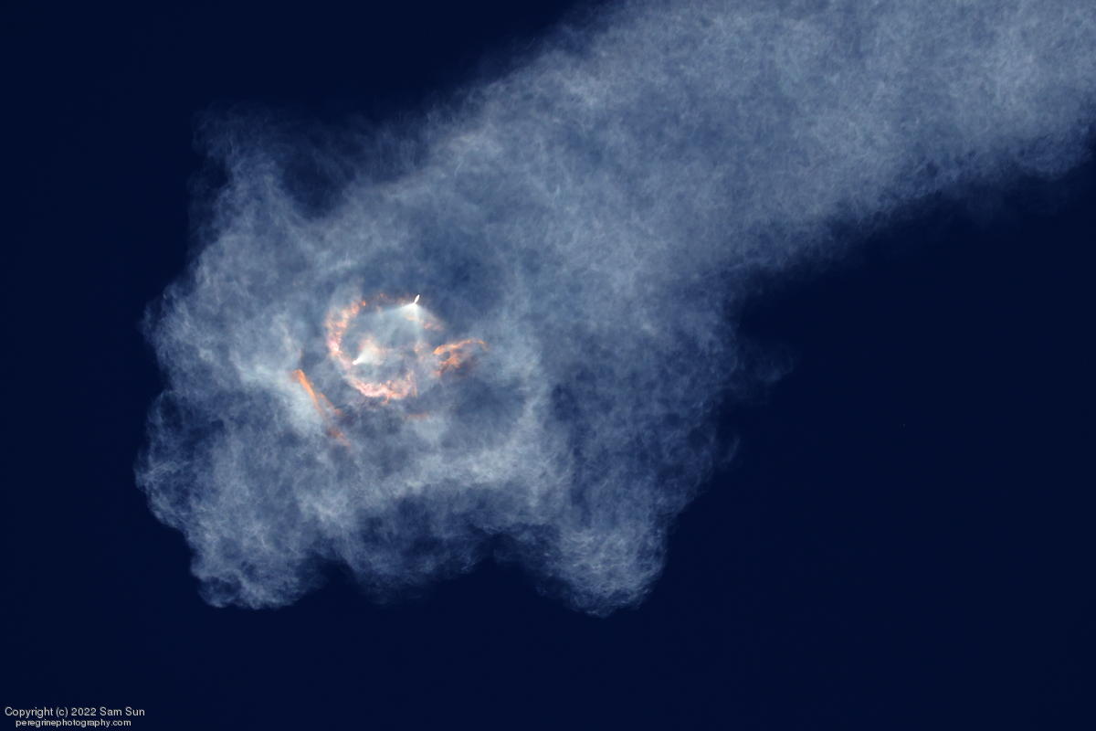 FQkwhrMVcAArL3b?format=jpg&name=medium