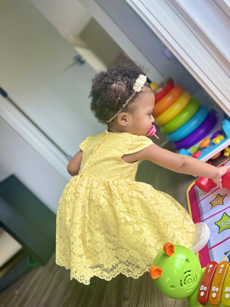 Stephon_Dingle's tweet photo. Happy Resurrection! Mommy had to work and left Dad in charge of this mighty outfit task, not too bad in my opinion ha lol me and this girl have too much fun together lol #GirlDadDiary #MsDevynDuBois https://t.co/rspk6GO5vk