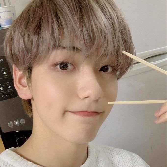0098zip's tweet image. chopsticks are always in hand so they can munch munch ૮₍  ˶•⤙•˶ ₎ა

#SOOBIN #TXT @TXT_bighit #SEONGHWA #ATEEZ @ATEEZofficial