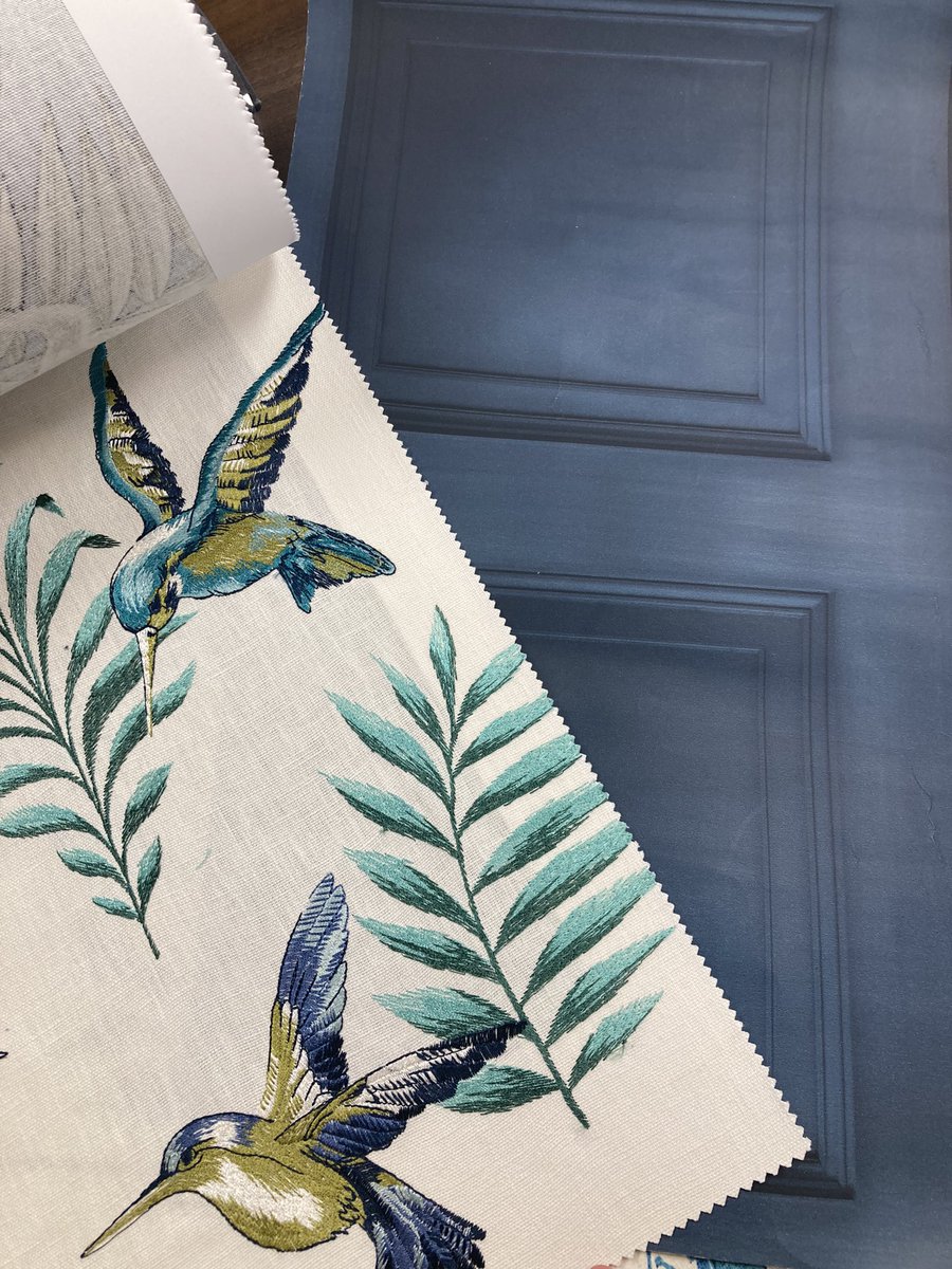 BailickMidleton's tweet photo. This panel effect wallpaper arrived this week. Lots of schemes being created. #wallpaper #ryanwallcoverings @ILIVfabrics @clarkeandclarke @PrestigiousText #madetomeasure #interiordesign #interiordecor #interiorstyling #curtains #panelwallpaper #interiordesigner https://t.co/6TqdZR8XYu