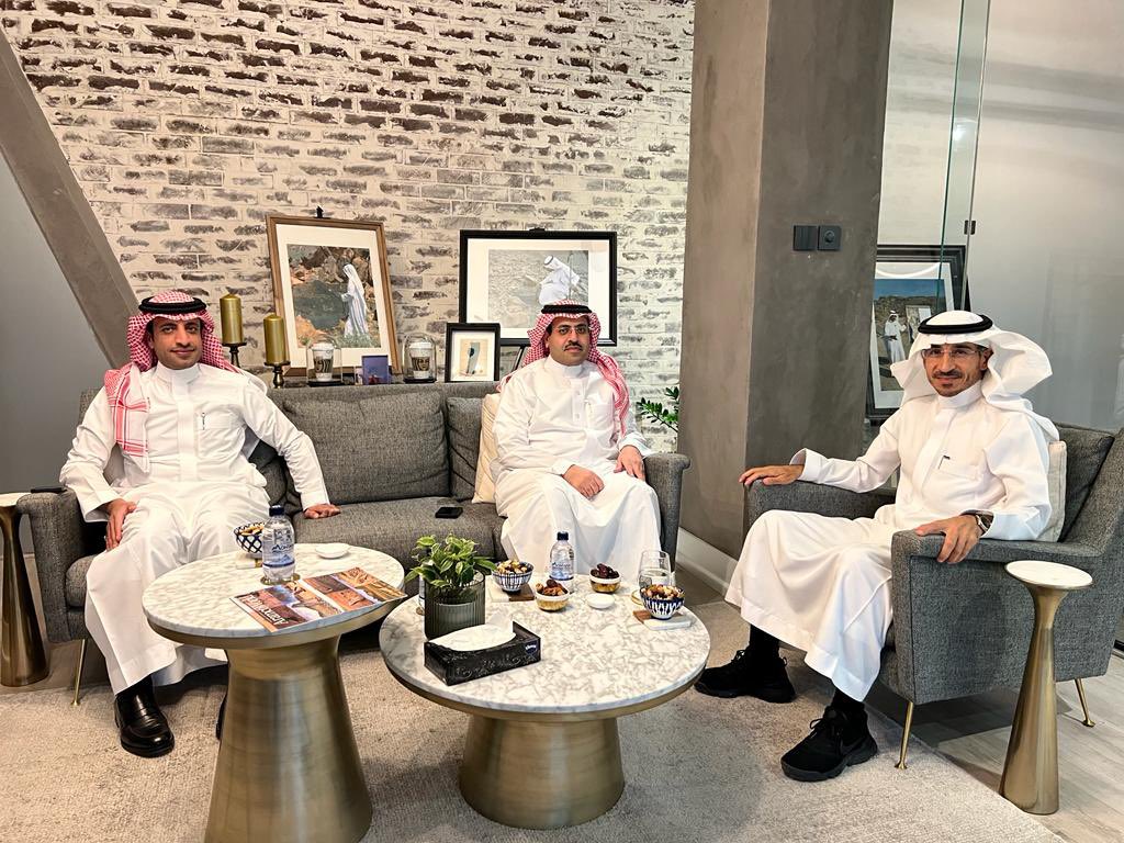 سعدنا اليوم بلقاء الأستاذ الدكتور / عبدالله القاضي رئيس مجلس إدارة شركة تارا القابضة <a href="/abdullah_alkadi/">أ. د. عبدالله القاضي Abdullah Alkadi</a> واستمعنا لعرض خطة واستراتيجية الشركة وتوافقها مع رؤية المملكة ٢٠٣٠ والدور المحوري للشركة بجودة الحياة.