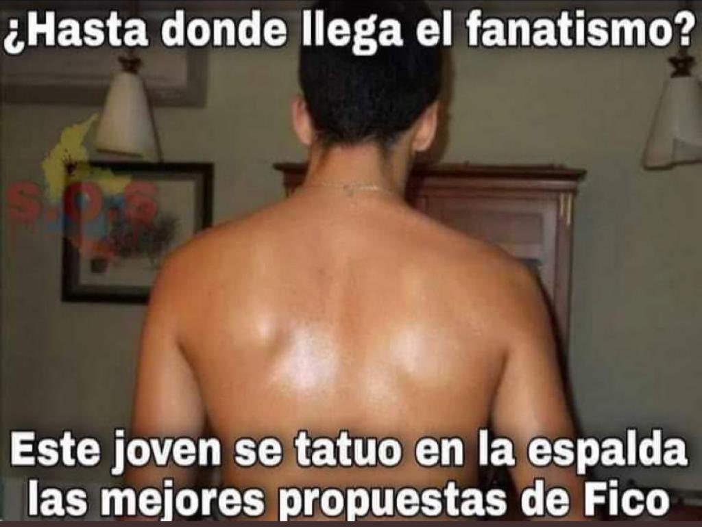 AABenedetti's tweet photo. Miren el fanatismo de este hombre… https://t.co/yj6YSFoASS