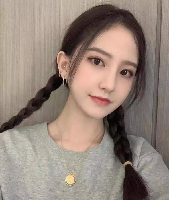 JiaerYY's tweet photo. 要来我家做题吗？我做口算题，你做填空题，学生勿扰 #Malaysia #Singapore #马来西亚约炮群 #新加坡约炮 #KL #KualaLumpur #fucktastic #FriskyFriday #线下 https://t.co/jAyEqZk0YT