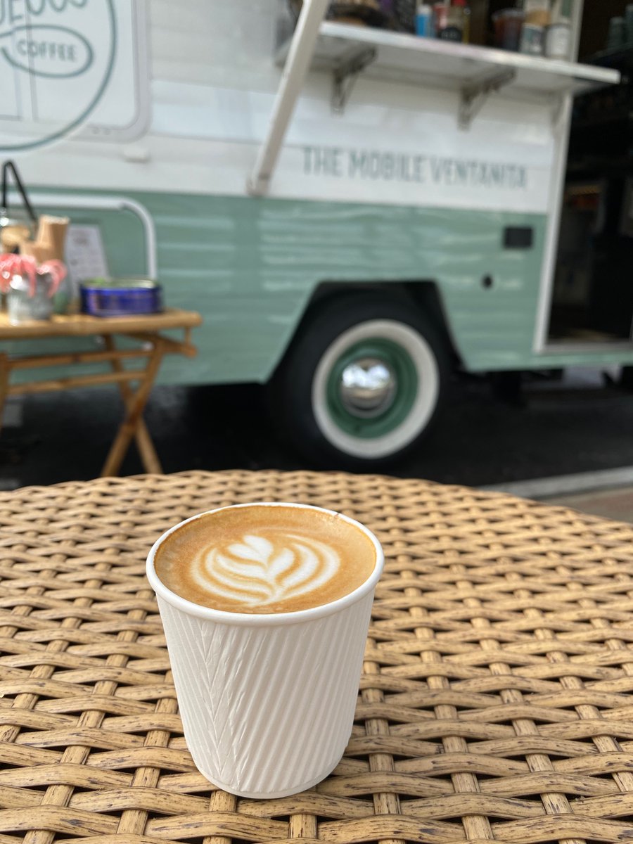 Cawinakins's tweet photo. @Jason Hi! I have a mobile specialty Cuban coffee shop. Espresso-based drinks, tea, juices &amp; light bites. I’m a one-woman show ☕️ https://t.co/pY3bj2bdKI