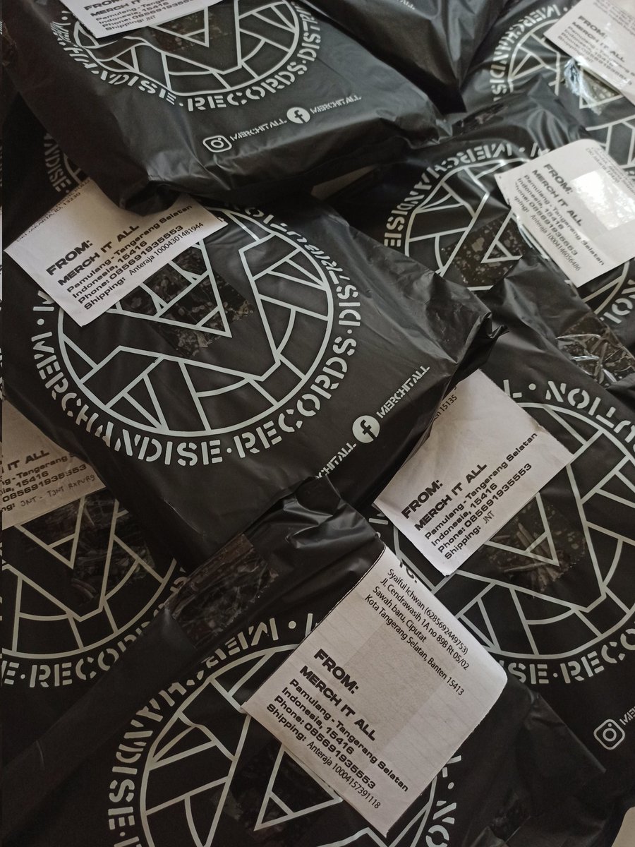 Hari ini pengiriman preorder tshirt Fastcrash. Thanks for your order! 🙏🏻✨