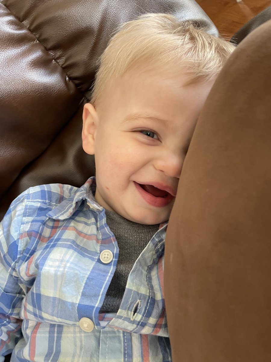 coll_emily_'s tweet photo. could he BE any cuter?? https://t.co/W48MVmHZJn