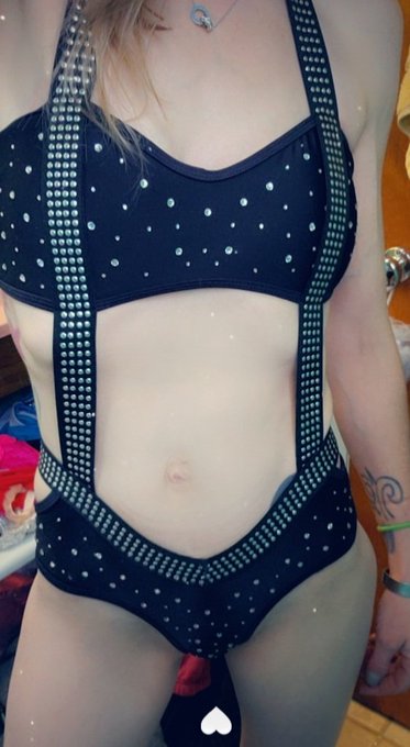 It's almost bathing suit season y'all. Be sure to check out my new suits ❤️❤️😍😍  #Swimwear #bikinilife<a href="/tag/swimwear"class="tags"><span>#swimwear</span></a><a href="/tag/bikinilife"class="tags"><span>#bikinilife</span></a><a href="/tag/summervibes"class="tags"><span>#summervibes</span></a>