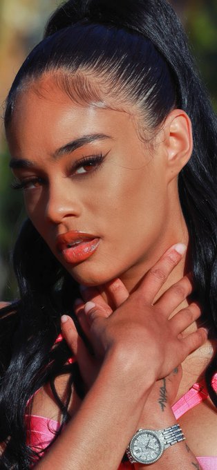 Hoppy Easter 🐰  📸: @sebby_raw https://t.co/UFwWCnPCOi<a class="tags" href="/tag/sebby_raw">@sebby_raw</a>