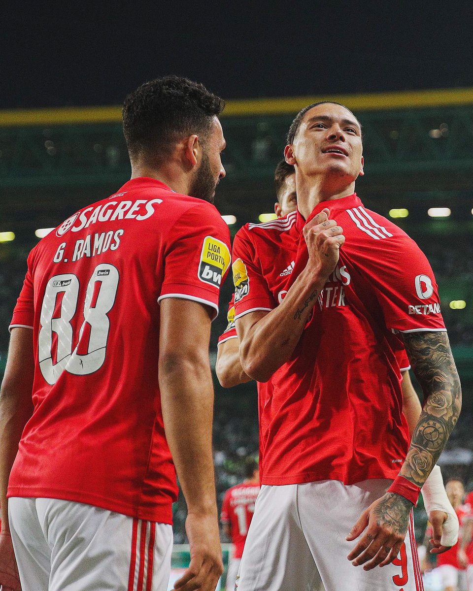 1️⃣9️⃣:0️⃣4️⃣ 

Só nós sentimos assim! 🔴⚪ 

#EPluribusUnum