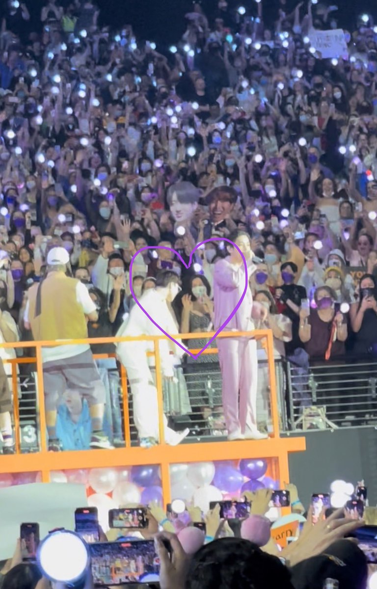 My friend filmed me when Jimin passed our section on the carts I’m still crying over this precious memory!! 😭💜