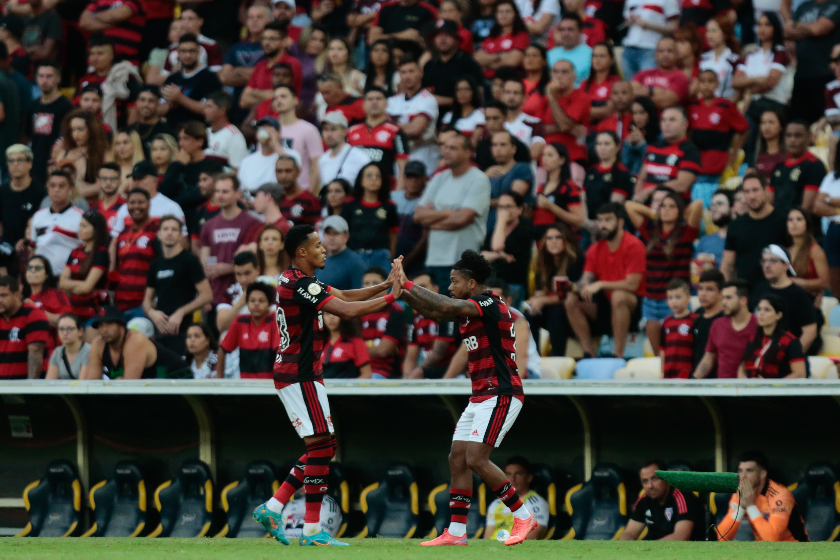 [COMENTE] Como você avalia o desempenho do Flamengo na vitória diante do São Paulo?