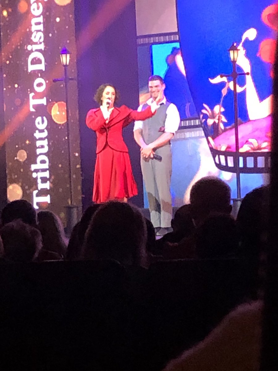 Laura Szyszlo tweet media