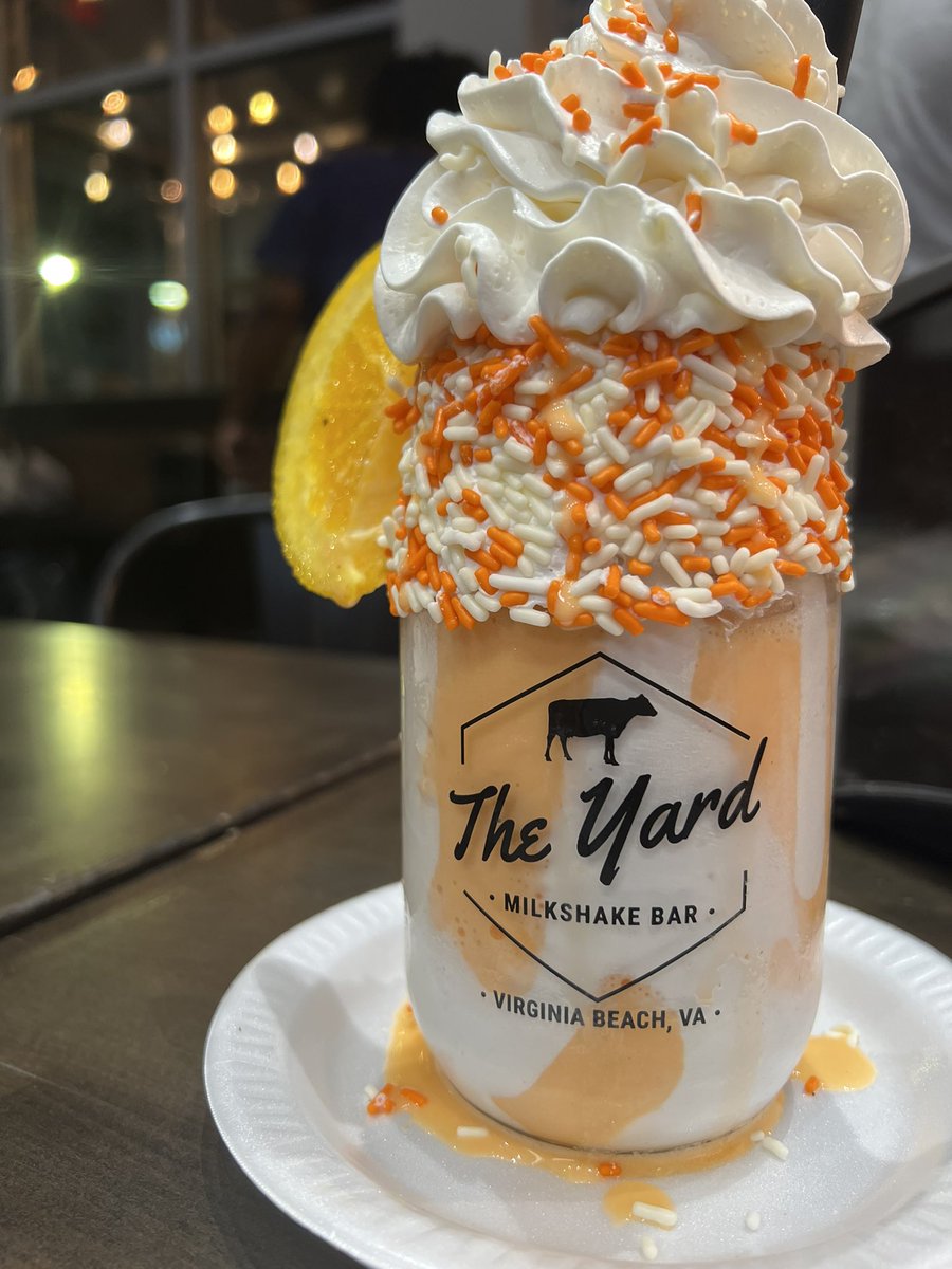 My milkshake brings…nevermind 

#orangedreamsicle #nomnomnom