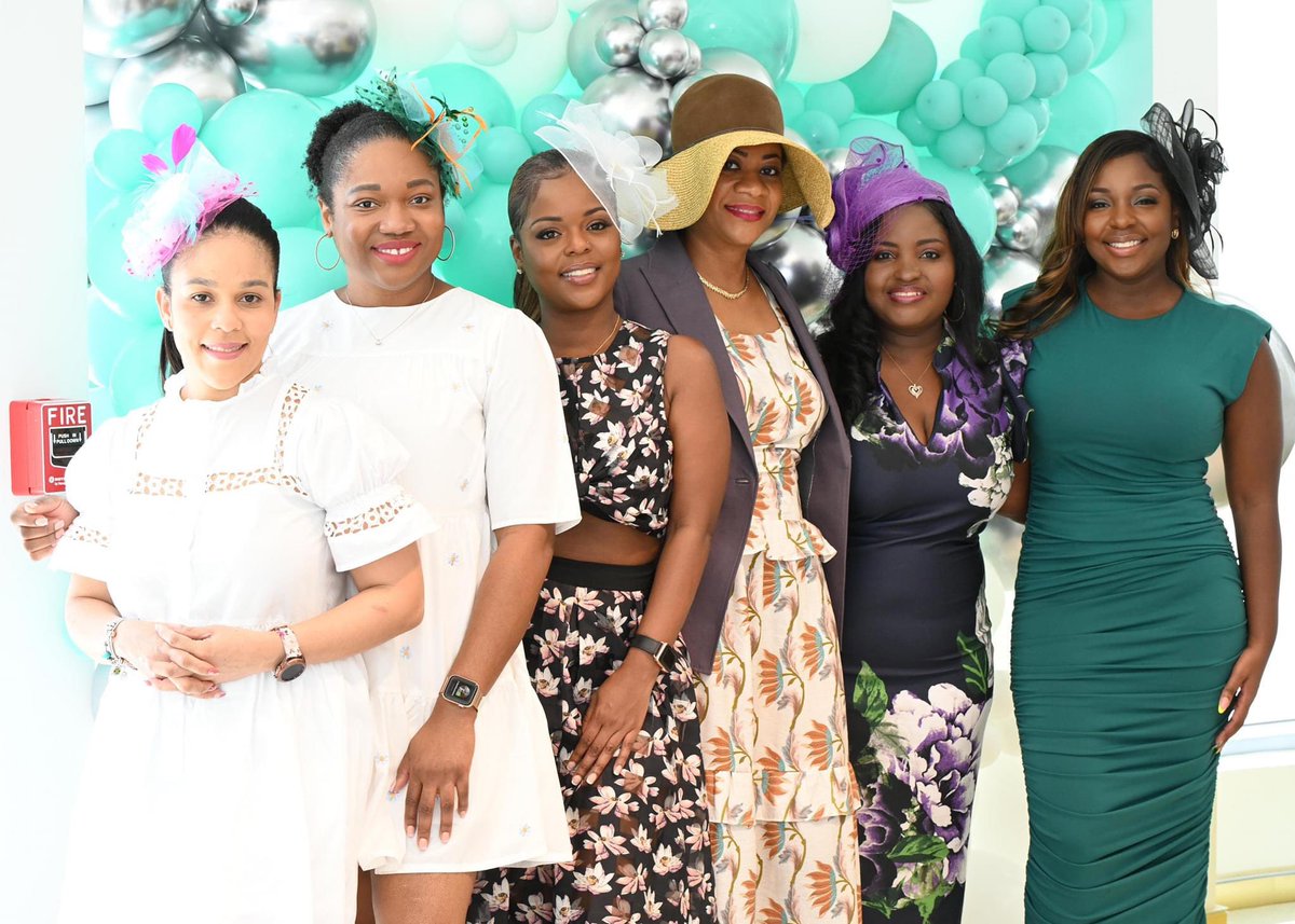 webalancelife's tweet photo. Our 6 powerhouse co-hosts led us into a timely discussion on "the status of women who serve”. Discussions were moderated by Host @DrNaomiBlemur and Vice Mayor Mike Gelin.

#WEL2022 #BrunchatNaomis https://t.co/q2rT5LEtBq