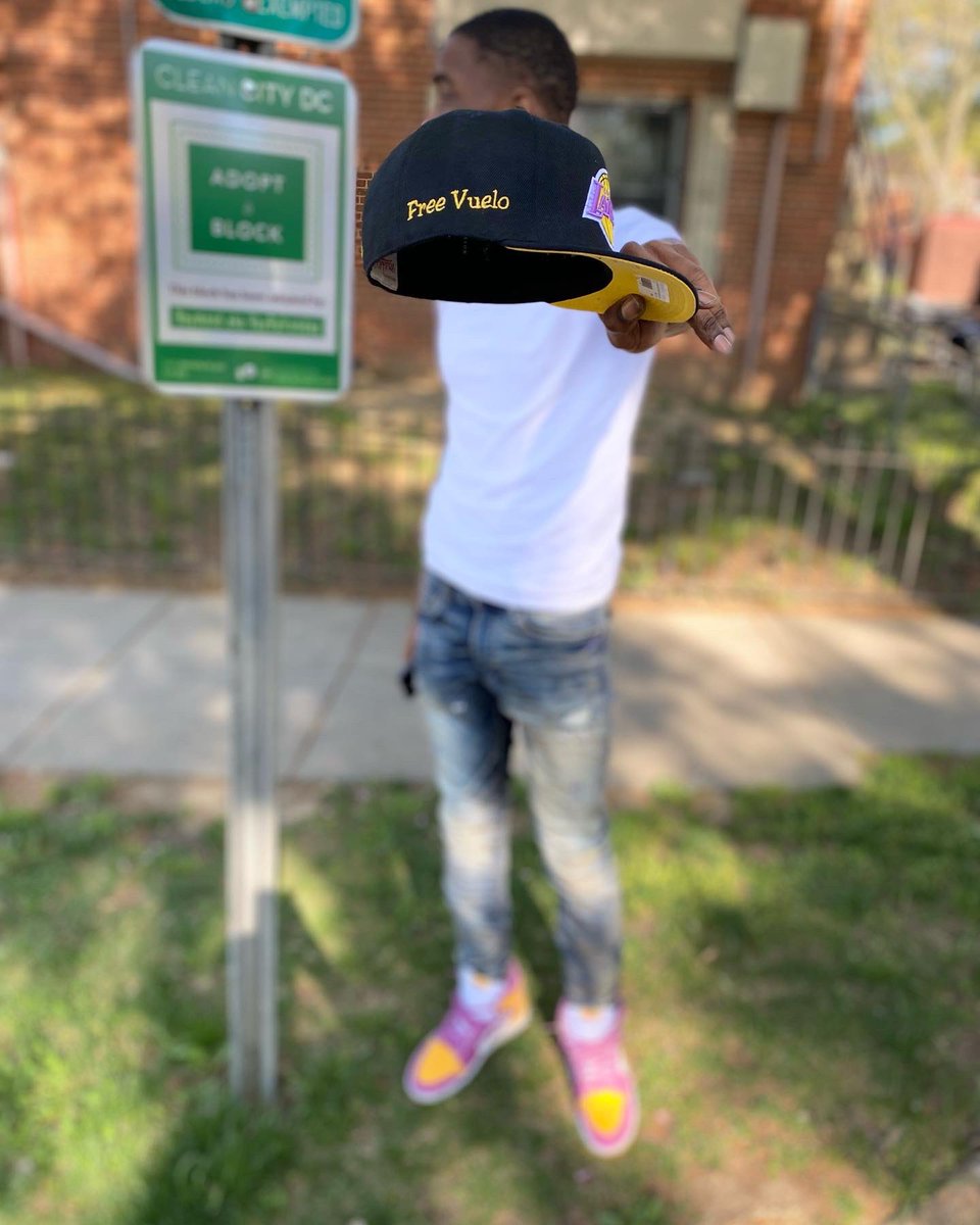 JuggDaTalk_'s tweet image. Heart Been Broke I Grew Up Wit No Muva #LLRayRu💔 #FreeVuelo🔐