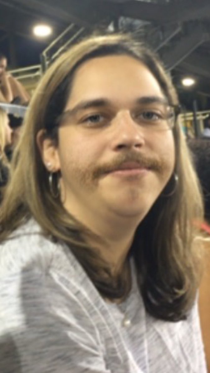 ChizPlays's tweet image. happi esteh @joey_engelman