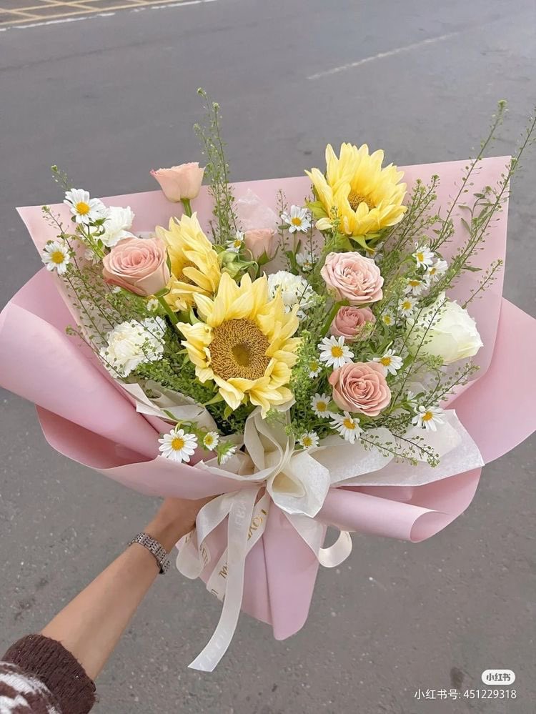 louieflowershop's tweet photo. 💐@rock_pips https://t.co/pfPyOHMY8p