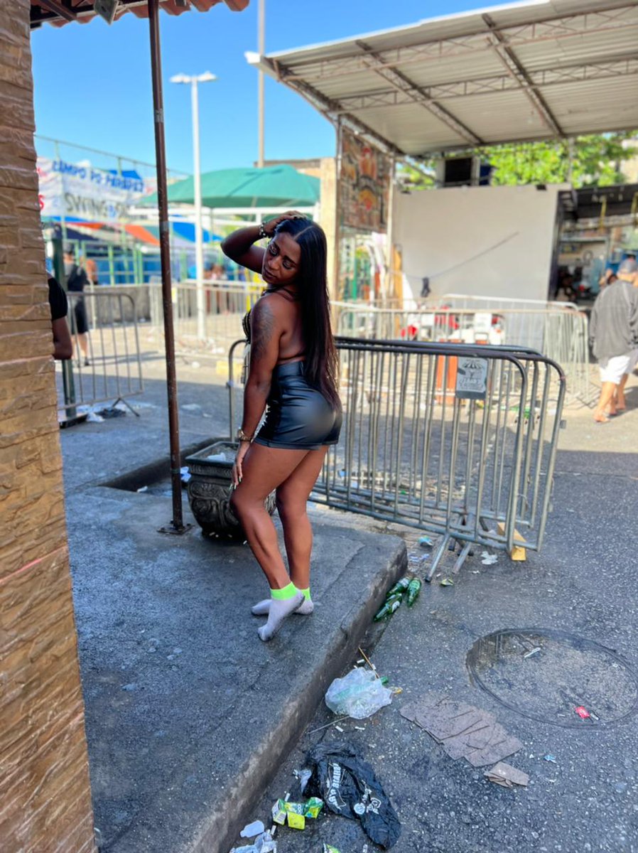 NevesSafira's tweet photo. Esse #ParaPaz ainda acaba com a minha vida 🥳🤪🔥💟 https://t.co/TNo2K1pZYY