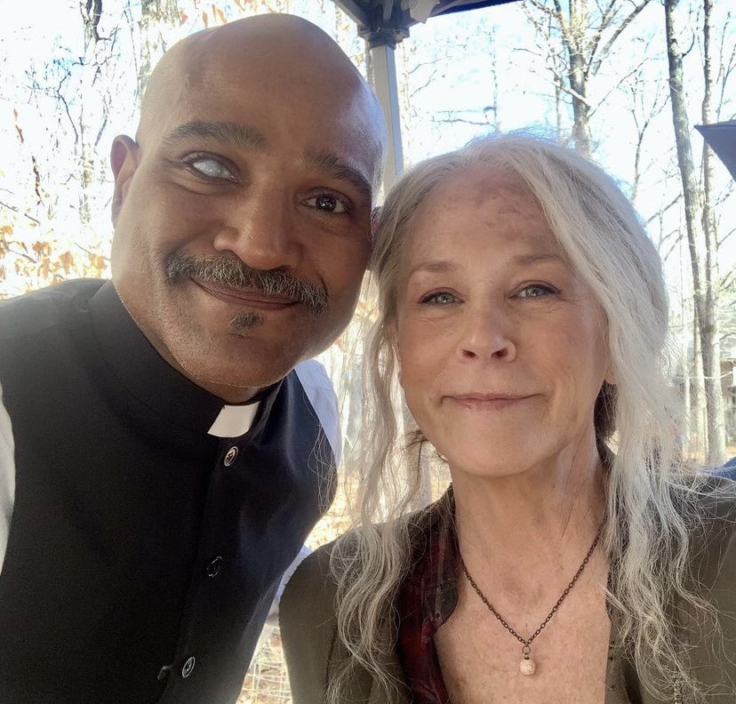 CarolSimps_AMC's tweet photo. Today’s character simp of the week goes to the actor that plays Gabriel! Thank you Seth Gilliam for always providing us with the most amazing mel/carol photos! Between simping on insta and simping on set, we are proud to have Seth as part of the #carolsimpsquad
#simpsundays 🌸 https://t.co/cZsDJVFltg