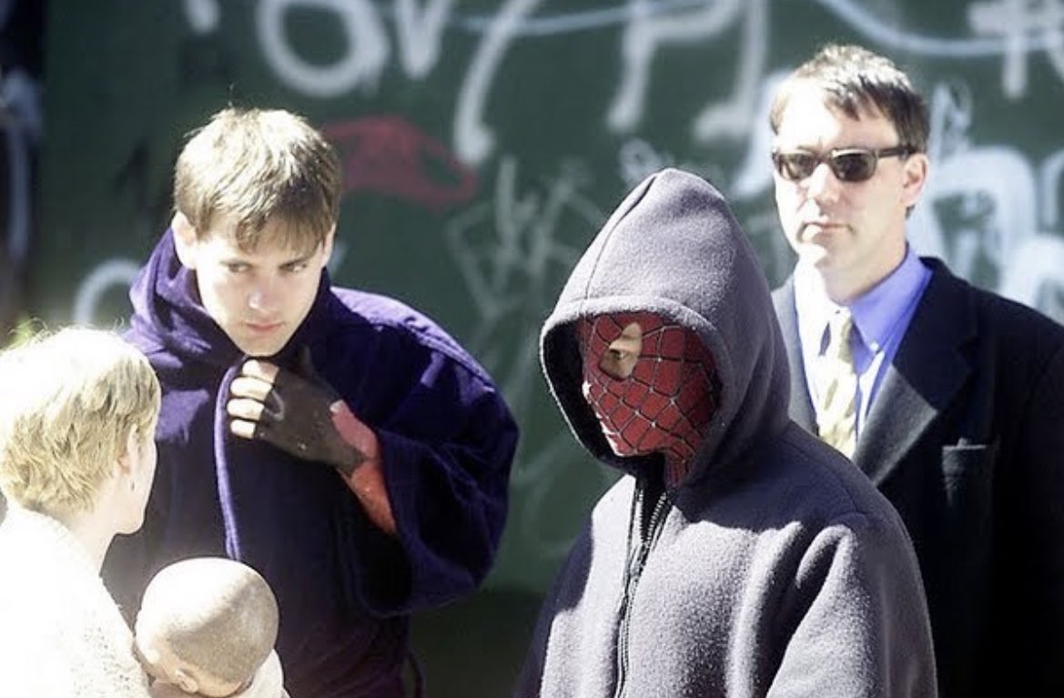 RT @EARTH_96283: Spider-Man (2002)
Rare photo of the filming on 436 East 83rd St. in Manhattan https://t.co/6rykNAFthM