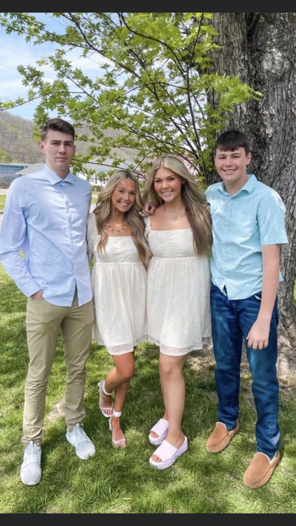 BrentRose71's tweet photo. The Easter Bunny did well this year. Happy Easter to all. #family https://t.co/TDWub96mbt
