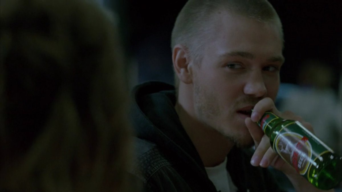 e_sawyerscott's tweet photo. chad michael murray foi o maior dos anos 2000! só clássicos no currículo https://t.co/z16SFSTWVz