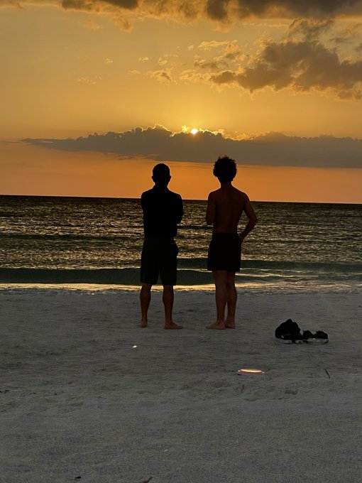 Hot #daddy and his son enjoying Easter sundown. Which one is getting laid tonight? https://t.co/oHbs