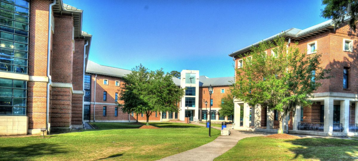 kouyate_i's tweet photo. Blessed to receive a D1 offer from Savannah State University ! 🔵🐅 
@coachcurtis42 @aekelton 
#Hbcu22 https://t.co/3bdodKfQdb