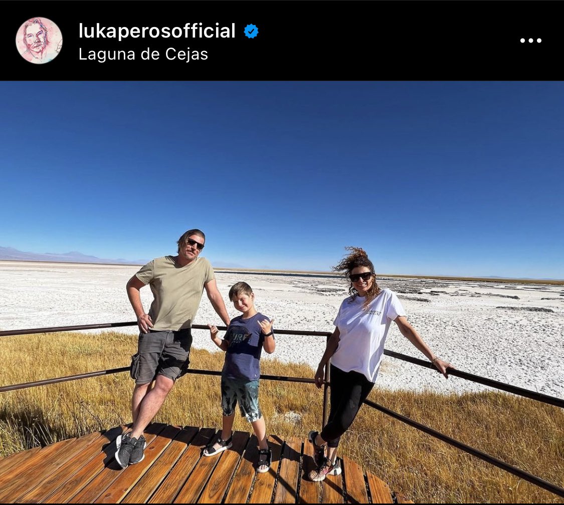 r_hockey's tweet image. Luka Peros (Marsella en la “Casa de Papel”) paseando por Atacama #datorandom