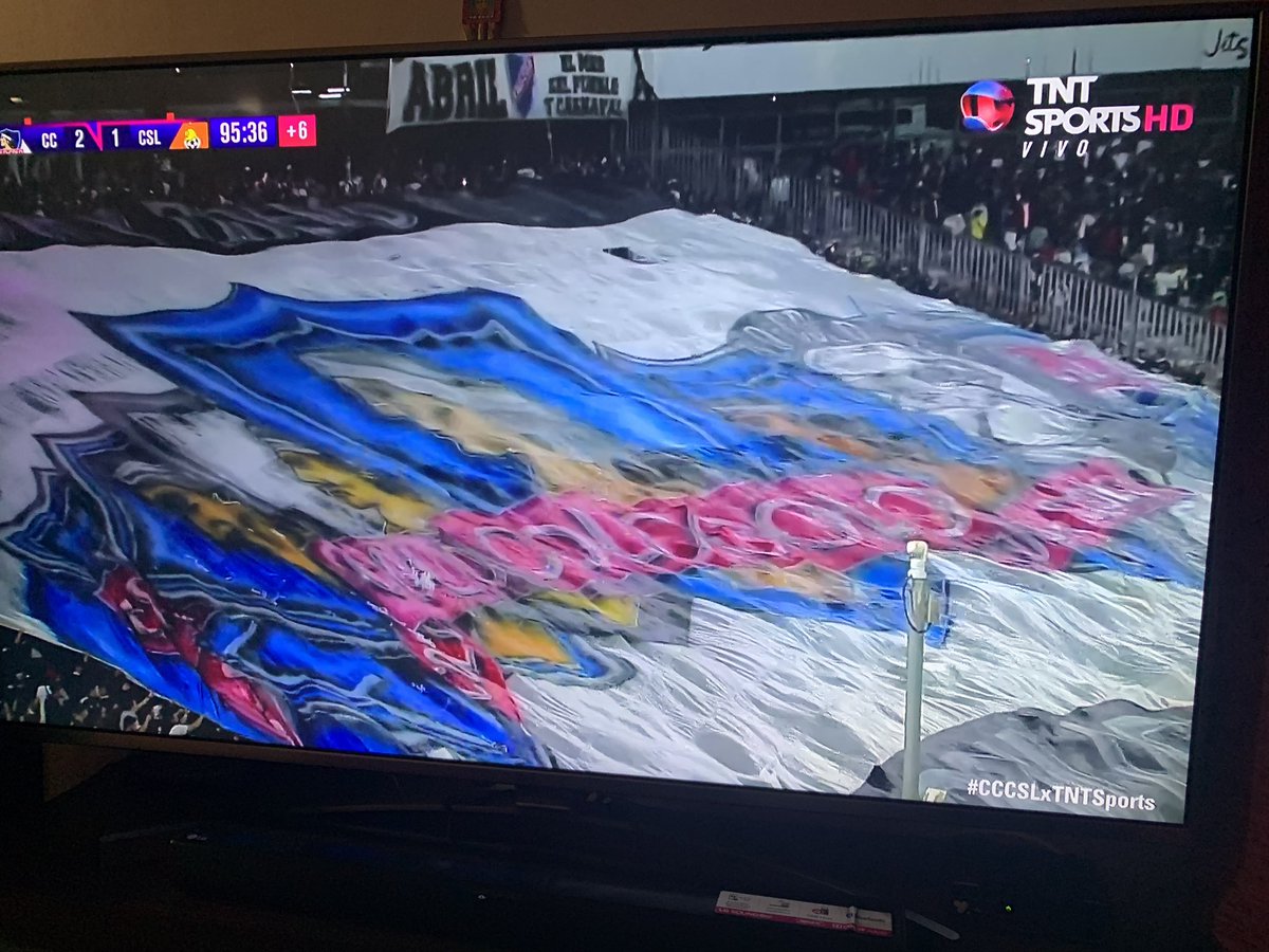 LaCon_Sentida's tweet photo. Cantemos todos de Arica a Magallanes por ColoColo ejemplo de valor, por si hidalguía no hay nadie quien lo gane, por que defiende Con Gloria el tricolor … 
ColoColo, ColoColo el equipo que ha sabido ser campeon!!🎵🎵🎶
🤍🖤🤟🏼

#VamosColoColo 
#VamosColoColoCTM #CCSLxTNTSports https://t.co/15WEMsdtEh