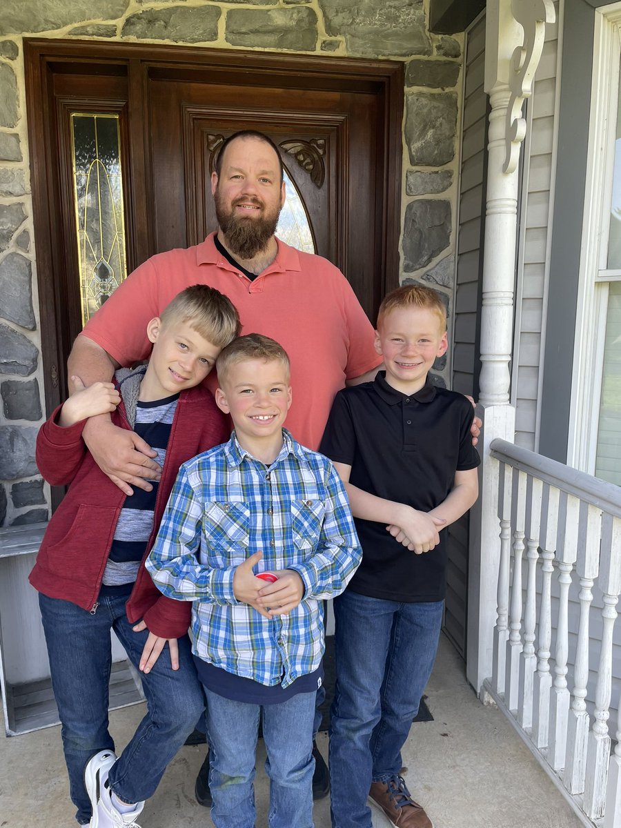 HFellenbaum's tweet photo. Happy Easter! 🐰🐣 Blessed@to have these boys in my life! @J_Fellenbaum https://t.co/JbudBkE4MB