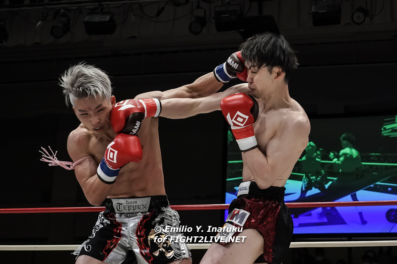 fight2live_net's tweet photo. #KO2022_03
Red Rules, light weight, 3R, 3min:
Ryunson Pan venceu Keima Shoji por KO, 1R, 2m57seg

KNOCK OUT-REDライト級
3分3R
(WIN) #潘隆成
(LOSE) #庄司啓馬
KO, 1R, 2分57秒
@kb_knockout @ryunson0802 https://t.co/sylpUVzgvV