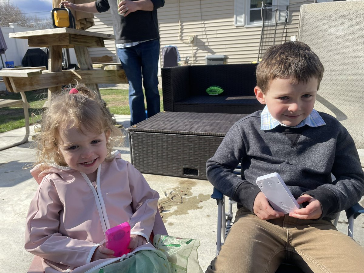 WeaverMichelle4's tweet photo. Happy Easter❤️ https://t.co/Kux5mHjeHu