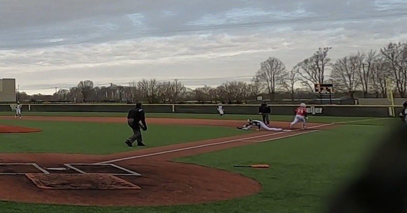Stretching out for one this weekend!  #B45academy #wherebaseballmatters #bullpentournaments  #13ubaseball