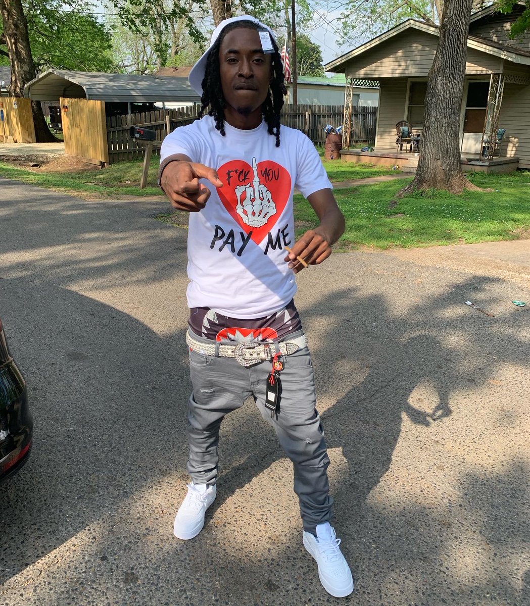 DekaloFrmDa_c's tweet photo. ❤️🔥😕I Been Feelin Like My Heart Gotta Slow Leak Keep It Rollin,, Whole Plan Holy Keep Hustling & I’m Loading..”2️⃣❤️…
#EASTER2k22🐣
#LLPIP
#FamJulio
#FreeMyNiggasFrmDaC https://t.co/fzudgMbaOm