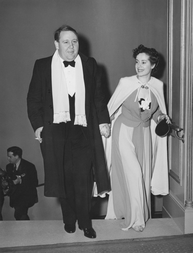 Elsa Lanchester and Charles Laughton arriving for the 1940 Academy Awards   #elsalanchester #charleslaughton #academyawards #vintagehollywood #glamour #oldhollywood #classicfilms