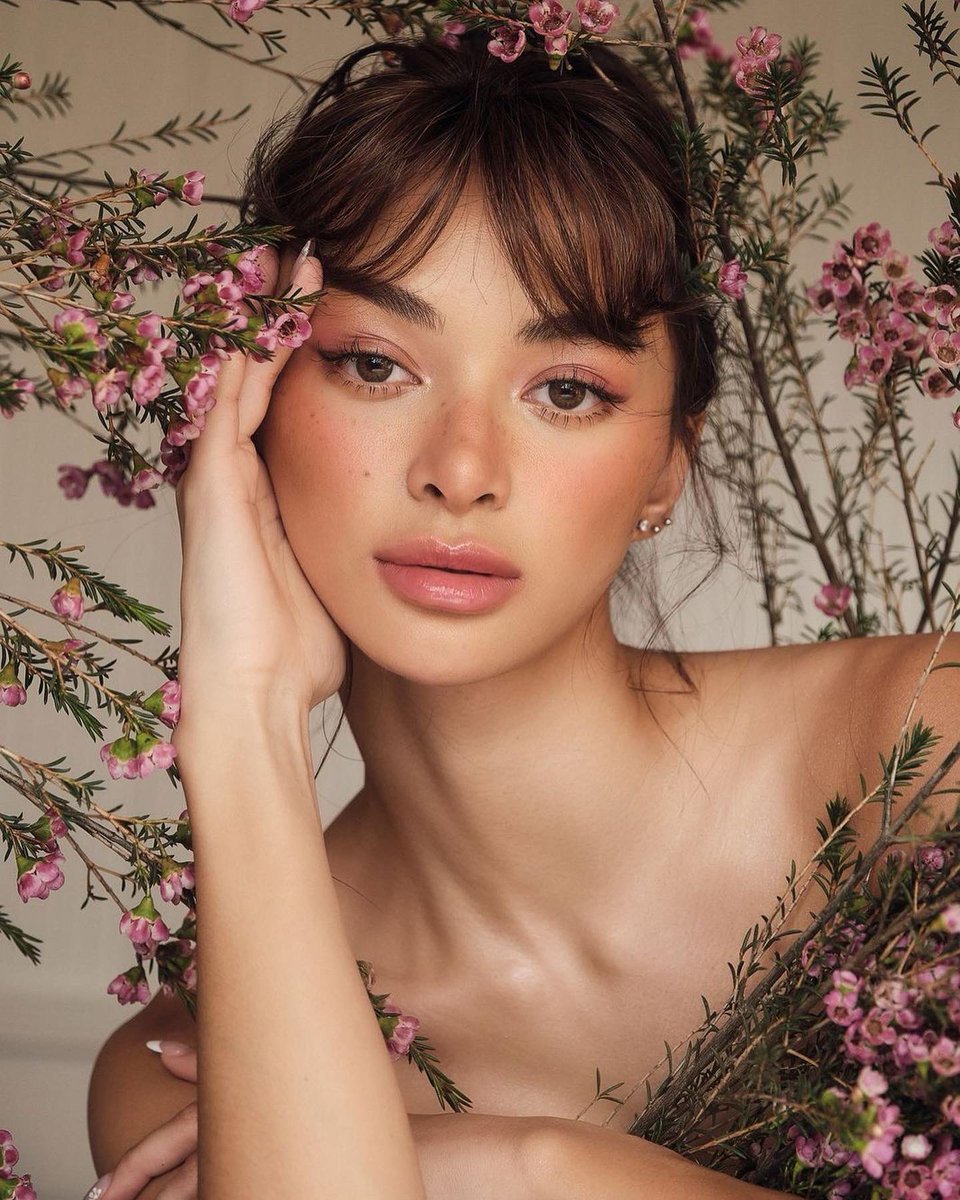 KylieVerzosa's tweet photo. Good morning, pink parin 🌸🎀 https://t.co/t9e3xJ1OSY
