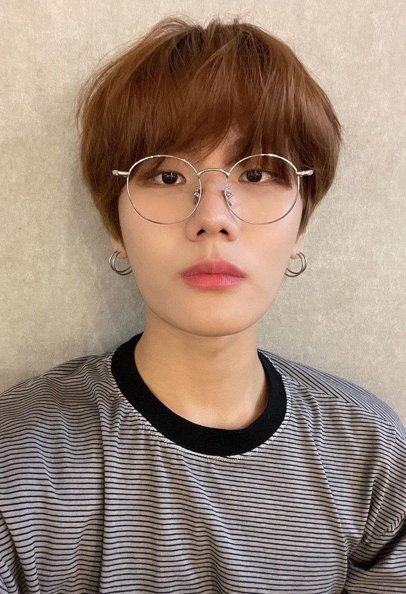 candee308's tweet photo. SIAN BONITO <3

#EdelweissSelcaDay #EdelSelcaDay #T1419SelcaDay #ESD #T1419 #티일사일구 @T1419_official @T1419_JAPAN https://t.co/cPUTq0hSXm