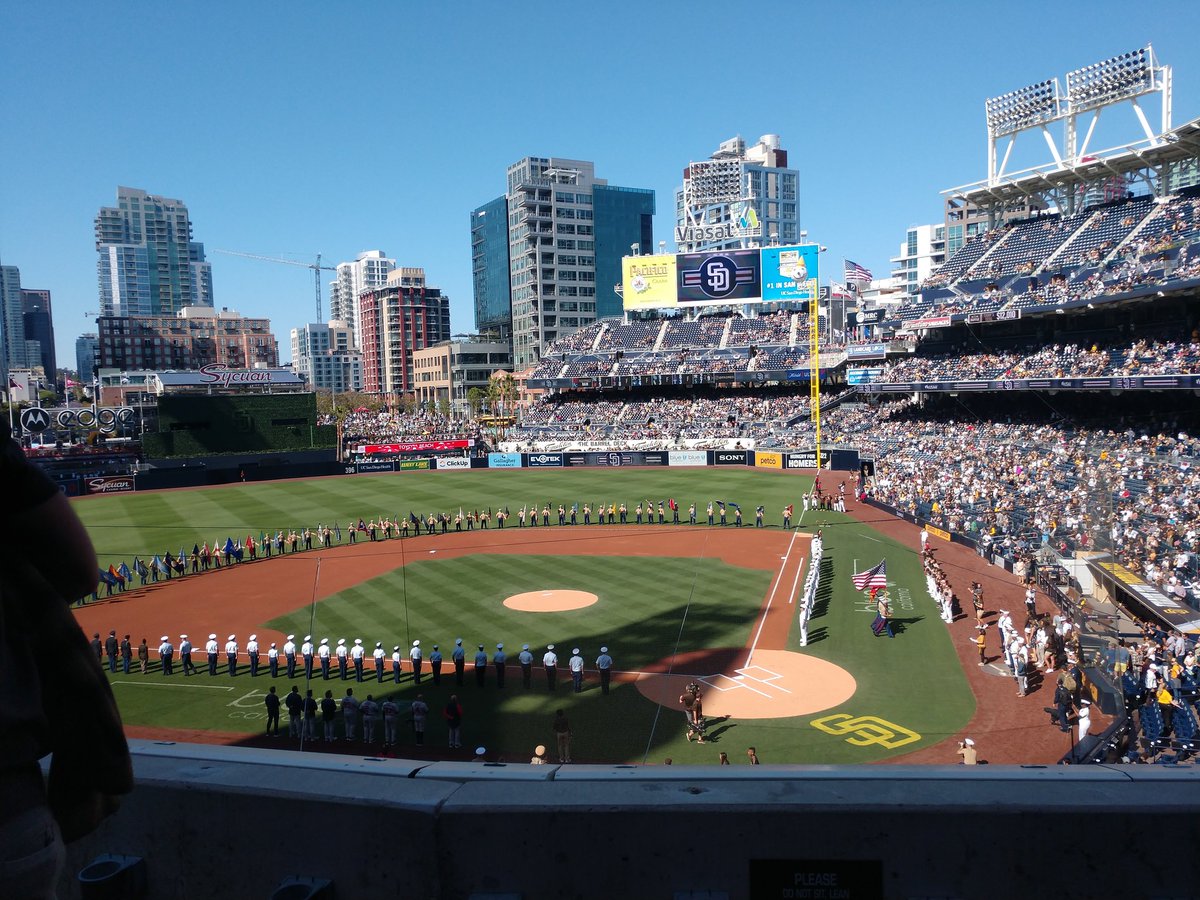 M3RM3OW's tweet photo. In my happy place! #TimetoShine https://t.co/nEQKPrDE9R