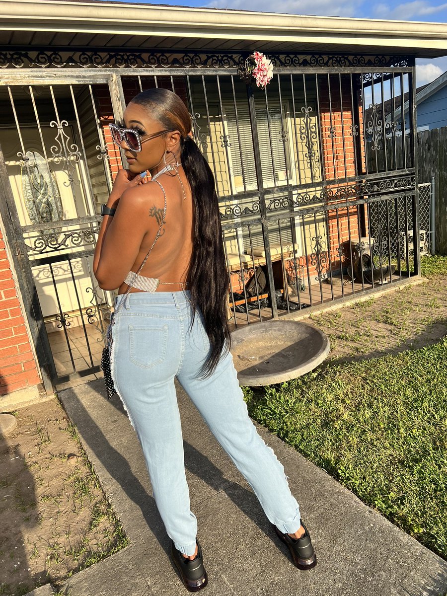_ItsBre's tweet photo. ✨I Got Love All Over Me 🤍
#Easter2k22🐣 https://t.co/xPZhCCkVpX