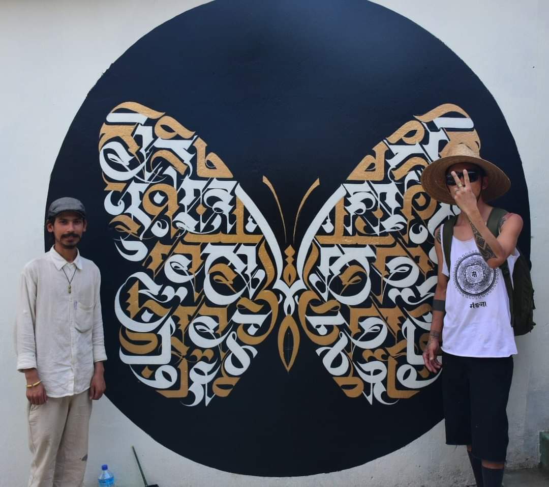 Bodhi_Bimal's tweet photo. got chance to meet #Cryptk π
one of the calligraffiti ambassador who is taking calligraphy to another level by his fonts and sharp,neat & clean strokes
we talk about fonts and each other works. and last we exchange our name writing in our own style and gift each other
@CRYPTK π https://t.co/simGSPPTHA